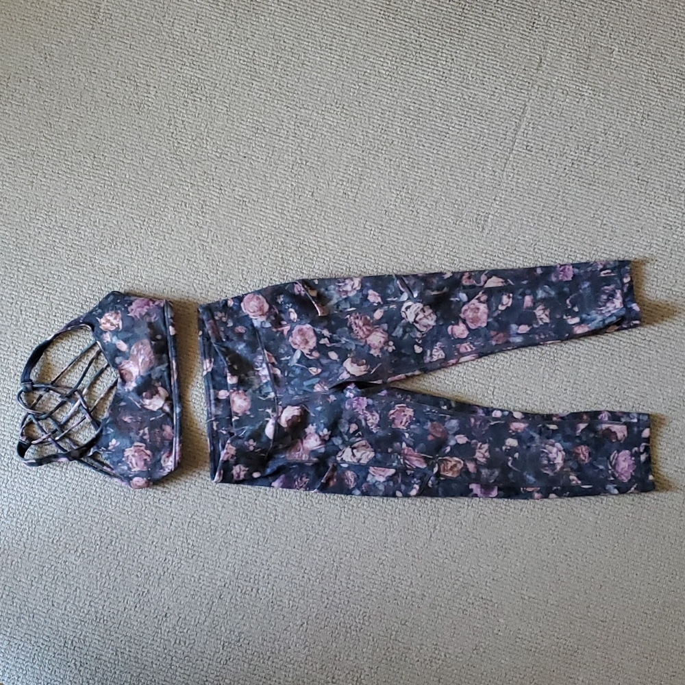 Lululemon 🍋 Speed Up Crops Leggings - size 4 - Picture 8 of 8